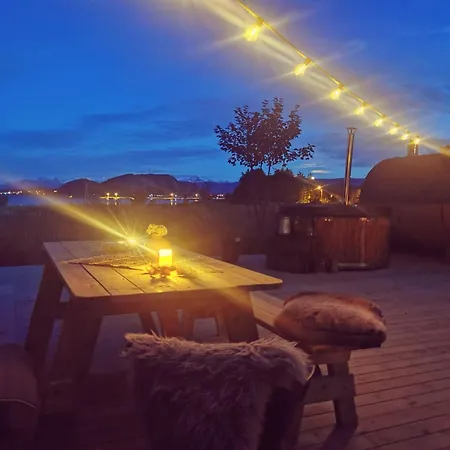 Campingplasser Vigra Glamping Synes